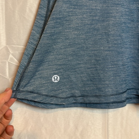 Lululemon Swiftly Tech Racerback Tank Top Blue Heather Size 4 Gym Yoga Athletic - Picture 2 of 3